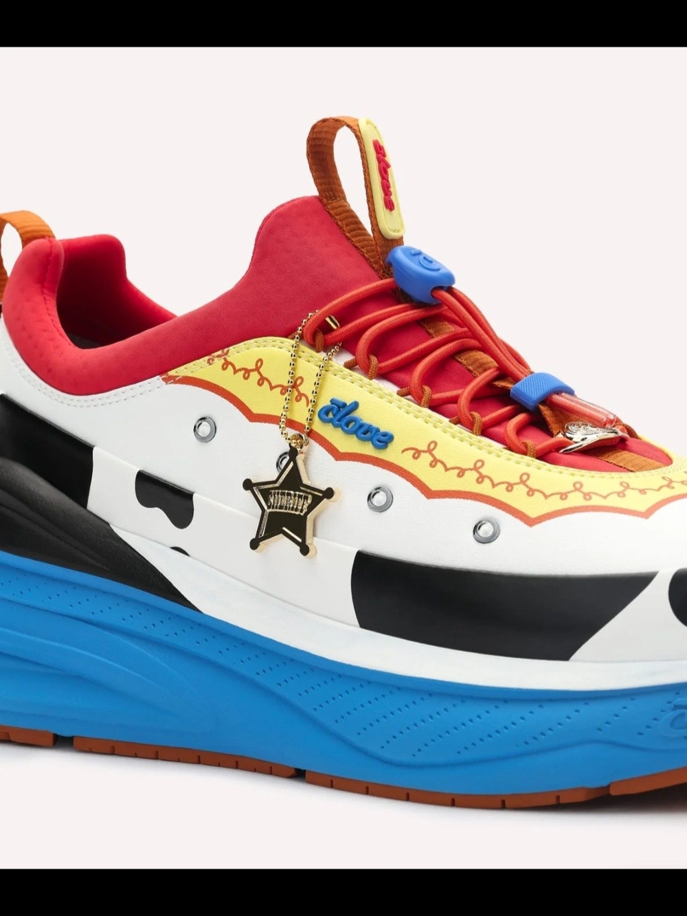 Women's Jessie Sneakers - Picture 3 of 11